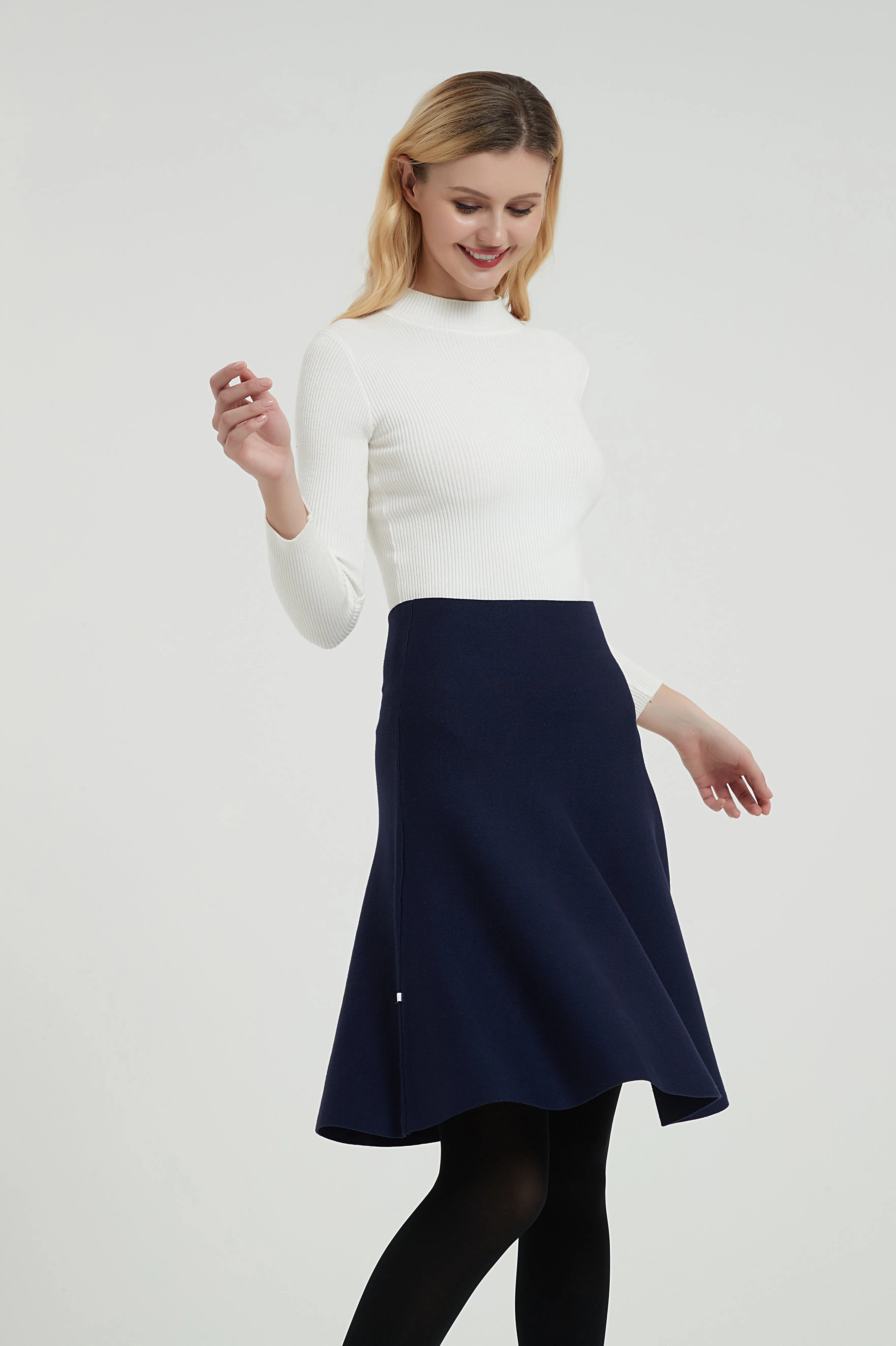 AMAZING  MM SKIRT - YEAR ROUND NAVY